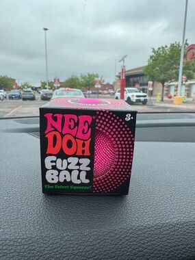 NeeDoh Fuzz Ball Stress Toy - PINK